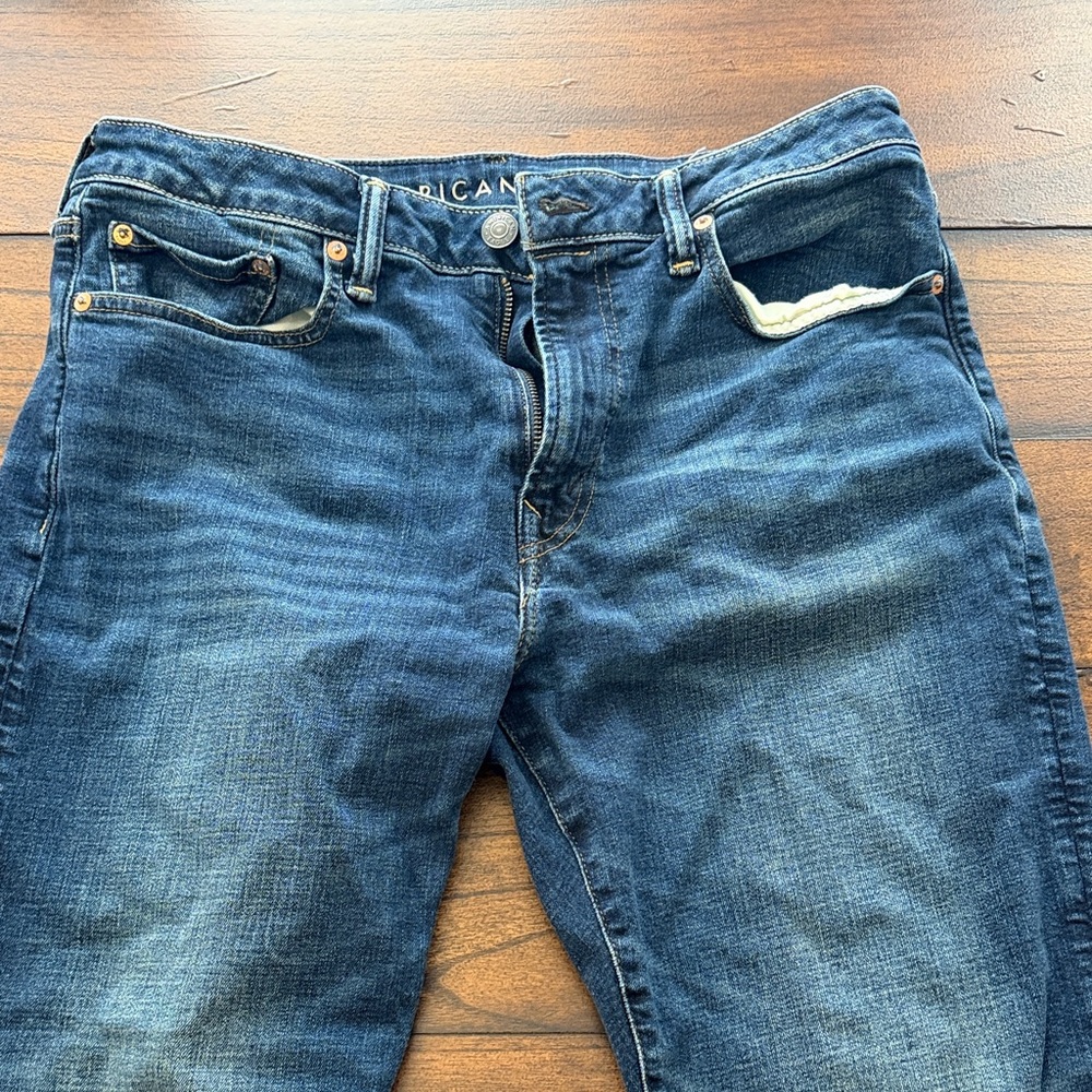 American Eagle Outfitters Airflex + Denim jeans. Relaxed straight 33x30